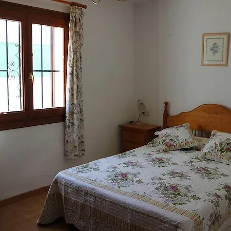150 Tropicana Park Santa Llucia